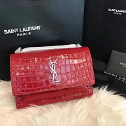 YSL Sunset Chain Wallet In Crocodile Embossed Shiny Leather Red - 17cm x 13cm x 7cm - 1