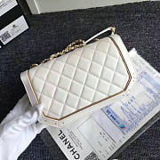 Chanel Lambskin And Calfskin Flap Bag White- A91836 - 21x12.5x7cm - 3