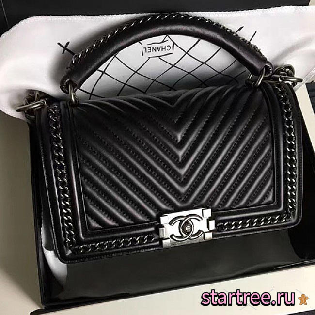 Chanel Chevron Lambskin Quilted Boy Bag With Top Handle Black- A14041 - 25x16x9cm - 1