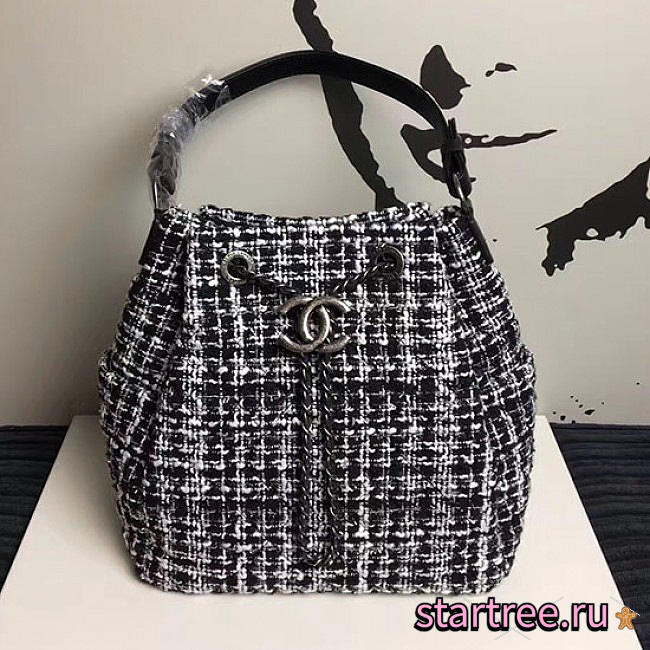 Chanel black/white tweed bucket bag CohotBag a13042 vs05802 - 1