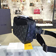 Louis Vuitton bumbag explore m42906 - 1