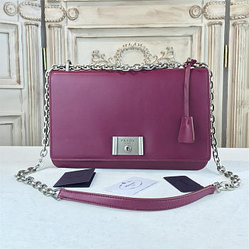 CohotBag prada metal closure 3903