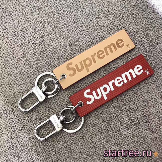  louis vuitton superme CohotBag  key ring red 3801 - 1