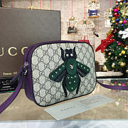 gucci gg supreme bee shoulder bag CohotBag 2226 - 3