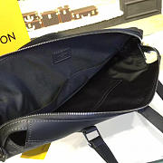 CohotBag louis vuitton tote explorer m40567 - 2