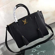 Louis Vuitton | Lockmeto Handbag M54570 Black - 6