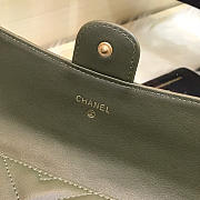 Chanel Long Imported Deer Grain Leather V-Grain Road Wallet 80758 Green - 4