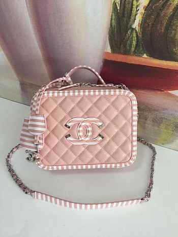 Chanel | Vanity Case Pink Grained Caldskin Leather