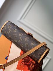 Louis Vuitton Handbag Large M44919 29 x 24 x 10 cm - 3