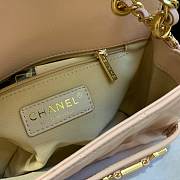 Chanel Small Flap Bag With Logo Chain_AS1490_15X21X8CM - 2