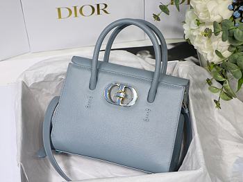 Dior Medium St Honoré Tote Light Blue Grained Calfskin - M9321UMBA - 25x19x12cm