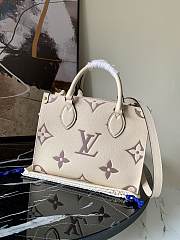 Louis Vuitton | Onthego PM M45779 Creme/ Bois  - 3