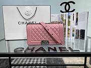 Chanel Boy Flap Bag Pink Lambskin Medium- A67086 - 25×15 ×7.5cm - 1
