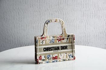  Dior Book Tote Beige Multicolor Hibiscus Mini - 22.5x24x8cm