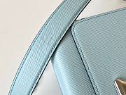 Louis Vuitton Twist MM Light Blue Epi Leather - M56372 - 23x17x9.5cm - 3