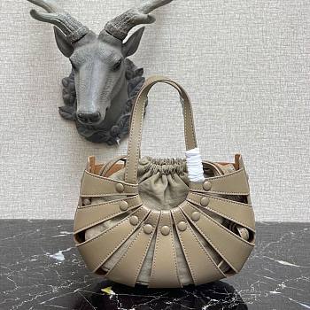 BOTTEGA VENETA Pistachio The Shell Small Beige bag - 22x14x10cm