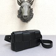 Bottega Veneta Cassette Intrecciato Black belt bag - 17.5x9.5x5cm - 4