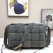 Bottega Veneta Chain Cassette Grey_26x18x8cm - 1