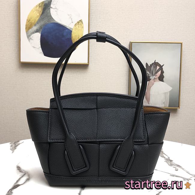 Bottega Veneta Black Mini Arco Bag - 29x9x29cm - 1