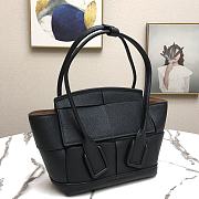 Bottega Veneta Black Mini Arco Bag - 29x9x29cm - 2