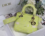 Dior Medium Lady D-Lite Bag Lime - 24 x 20 x 11 cm - 1