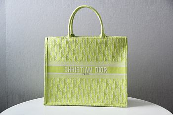 Dior Book Tote Lime Oblique Embroidery - 41.5x34.5x16cm