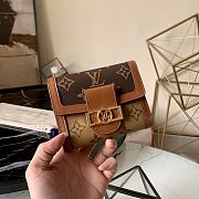 Louis Vuitton Dauphine Compact Wallet - M68725 -  12 x 2 x 9cm - 2