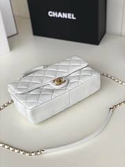 Chanel Circular Handle Flap Bag White - AS1358 - 24x15x6cm - 5
