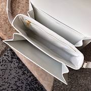 Celine Medium Triomphe Bag In Shiny Calfskin White - 22x16.5x7cm - 2