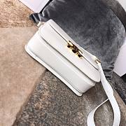 Celine Medium Triomphe Bag In Shiny Calfskin White - 22x16.5x7cm - 3