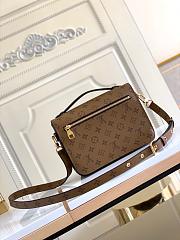 Louis Vuitton Pochette Metis Monogram Reverse- M44876 - 6