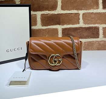 Gucci ‎GG Marmont Matelassé Super Mini Bag - 476433 - 16.5x10.2x5.1cm