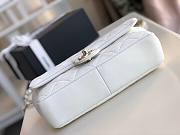 Chanel Flap In White Quilted Lambskin Leather - 16x24x6cm - 5