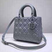 Dior Lady Medium Metallic Gray - M0565I - 24 x 20 x 11 cm - 3