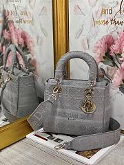 Dior Lady D-Lite Gray - M0565J - 24 x 20 x 11 cm - 4