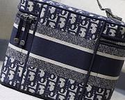 Dior Travel Vanity Case Blue Dior Oblique Embroidery - S5480V - 24 cm x 17 cm x 13.5 cm - 6