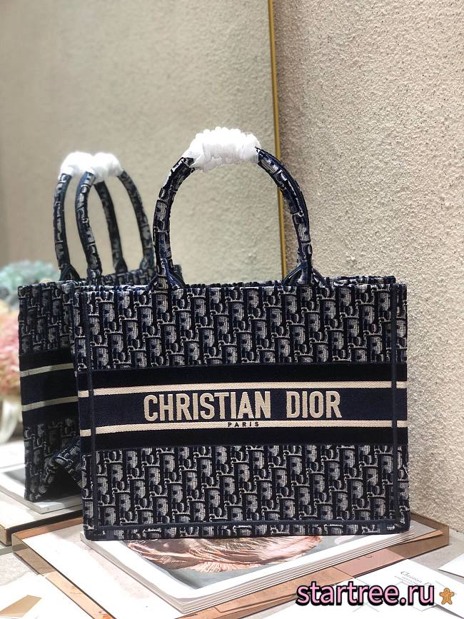 Christian Dior| Book Tote Blue Oblique Embroidery - M1296Z - 36cm - 1