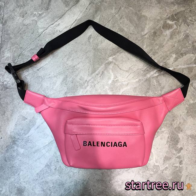 Balenciaga| Everyday Beltpack in Pink - 24x18x4cm - 1