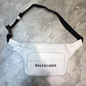 Balenciaga| Everyday Beltpack in White - 24x18x4cm