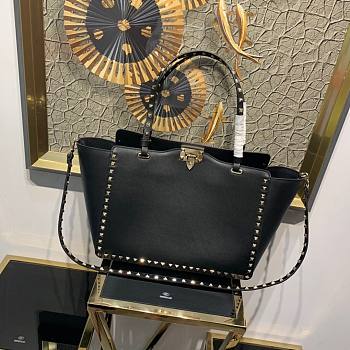 Valentino |Medium Calfskin Leather Rockstud Black Bag - 33×14×26cm