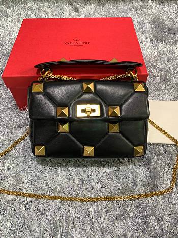 Valentino | Medium Nappa Roman Stud Black Bag- WW2B0-25x16x10cm