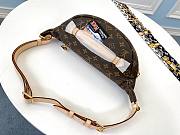 Louis Vuitton | Bumbag My LV World - M43644 - 37 x 14 x 13 cm - 4