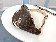 Louis Vuitton | Bumbag My LV World - M43644 - 37 x 14 x 13 cm - 3