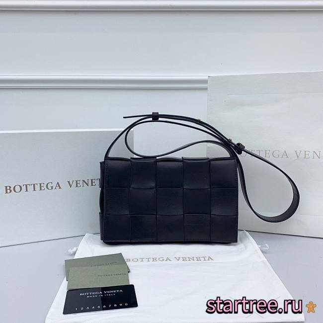 Bottega Veneta | CASSETTE Black - 578004 - 23cmx15cmx6cm - 1