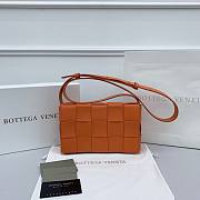 Bottega Veneta | CASSETTE Orange- 578004 - 23cmx15cmx6cm - 1