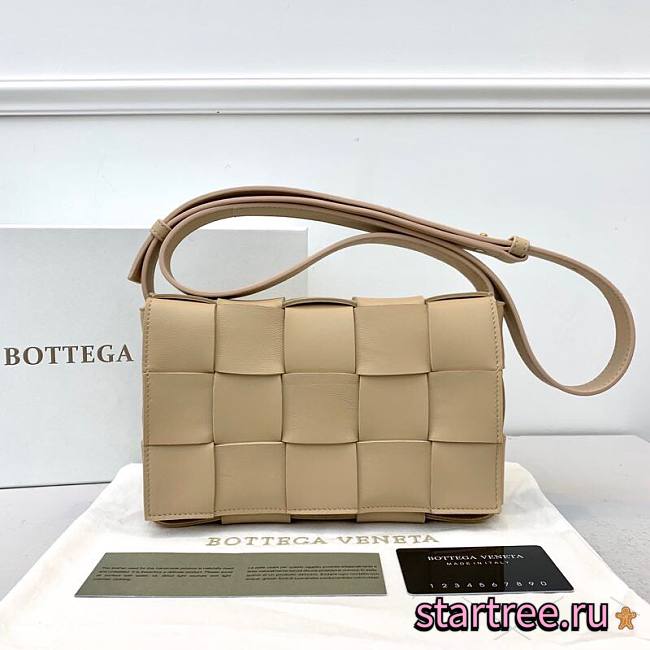 Bottega Veneta | CASSETTE Beige- 578004 - 23cmx15cmx6cm - 1