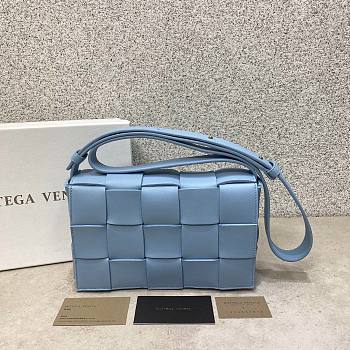 Bottega Veneta | CASSETTE Light Blue- 578004 - 23cmx15cmx6cm