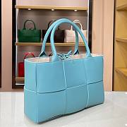 Bottega Veneta | Arco Tote Light Blue - 652867 - 36x24x12cm - 4