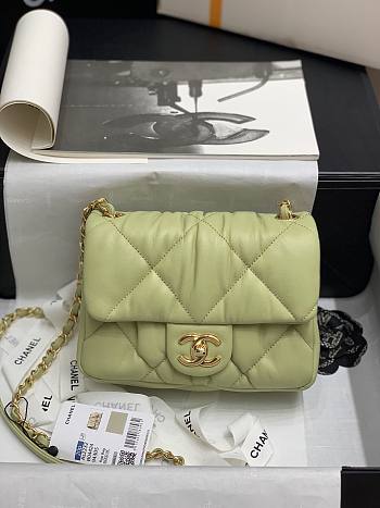Chanel | Calfskin Bubbly Flap Bag - AS2232 - 19x14.5x8.5cm
