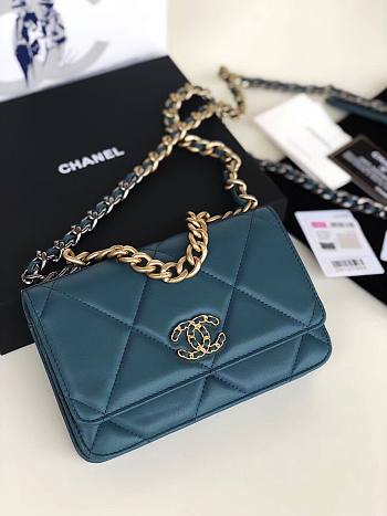 Chanel | 19 Classic Leather Chain Wallet Blue- AP0957 - 19x11.5x7cm